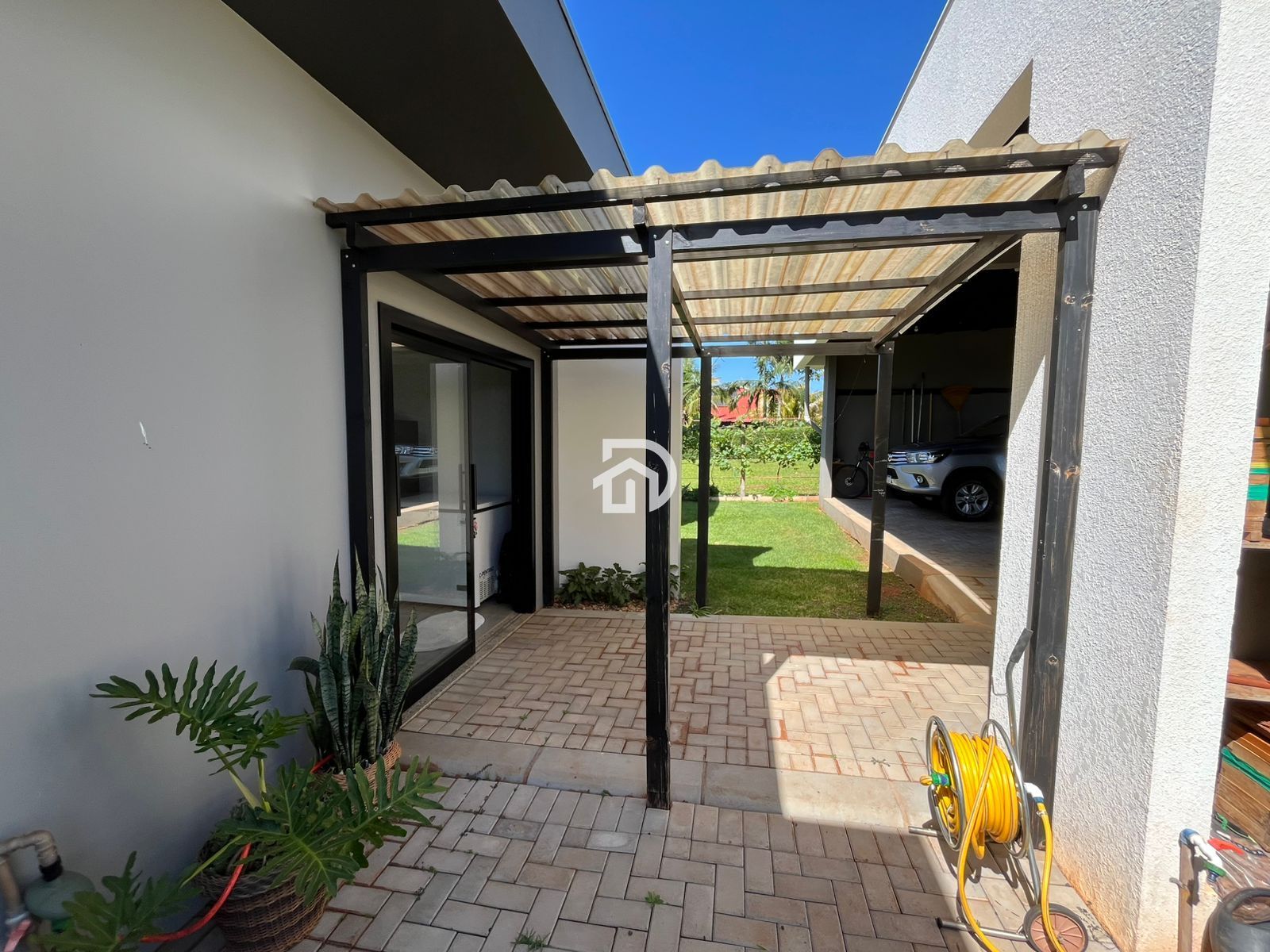 Esplêndida Casa nas Marinas por R$2.800.000