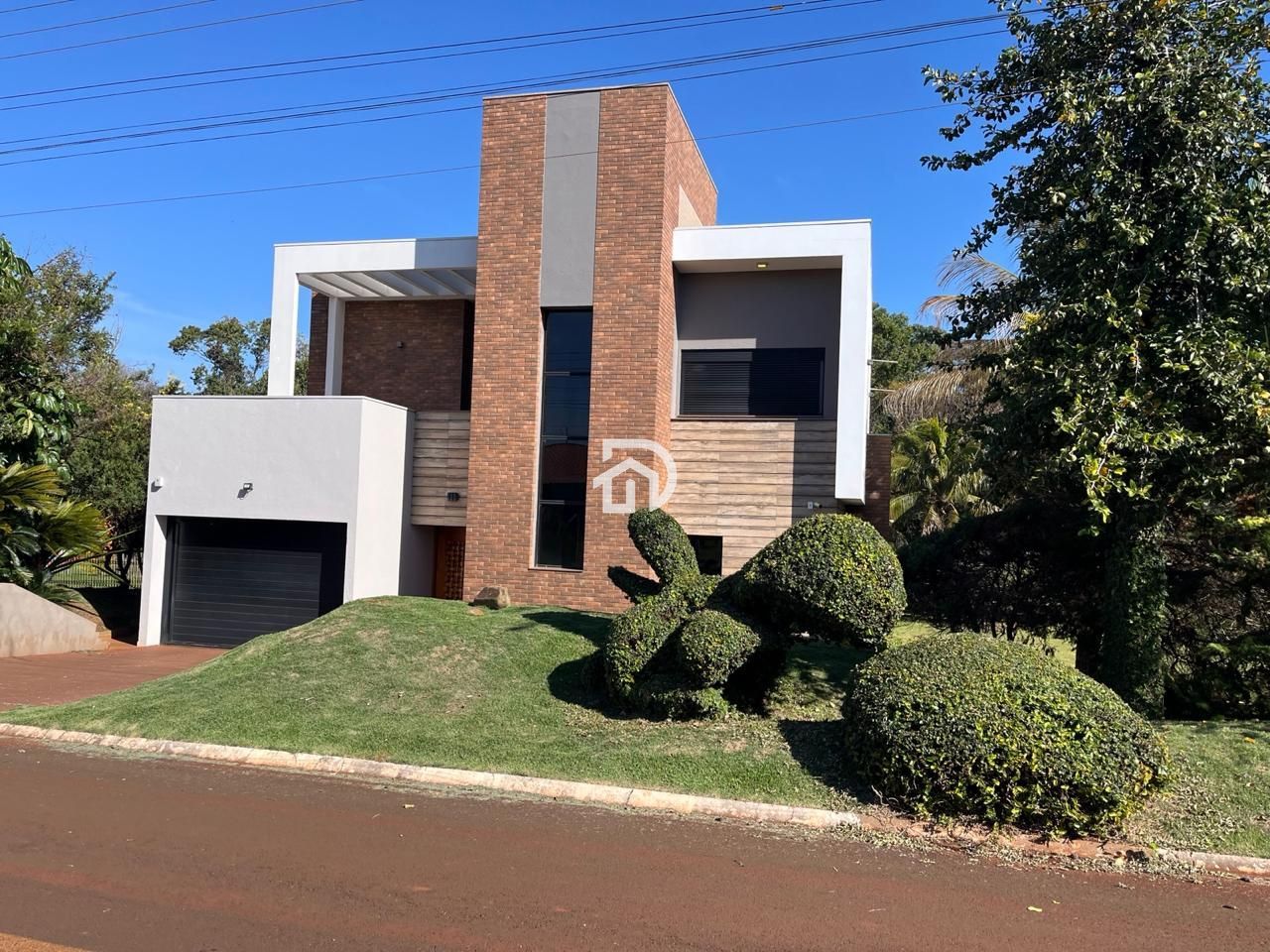 Casa nas Marinas por R$1.800.000 em Santa Helena