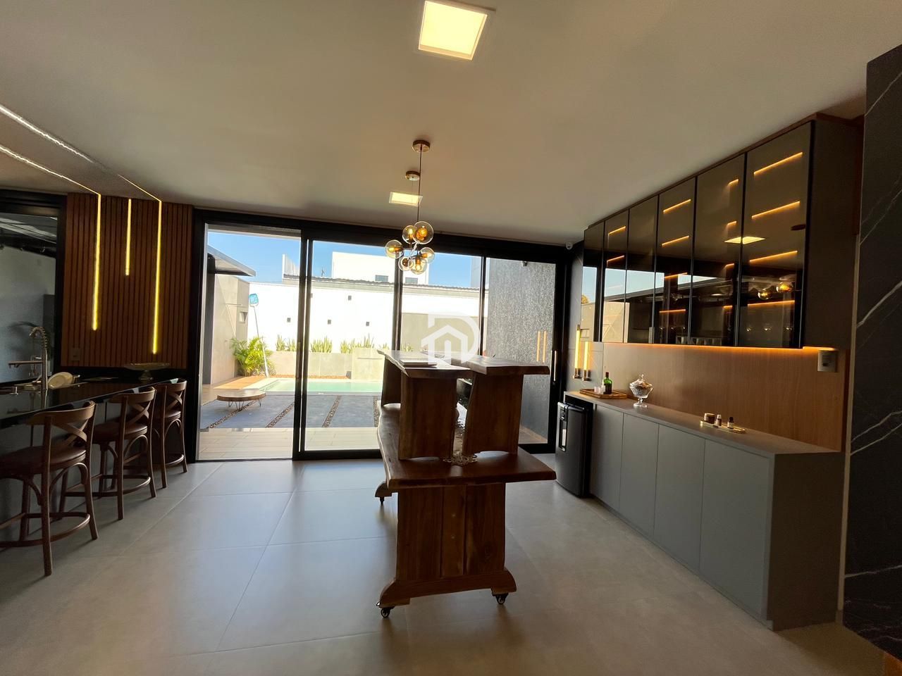 Excelente Casa Nova em Sub-Sede por R$980.000