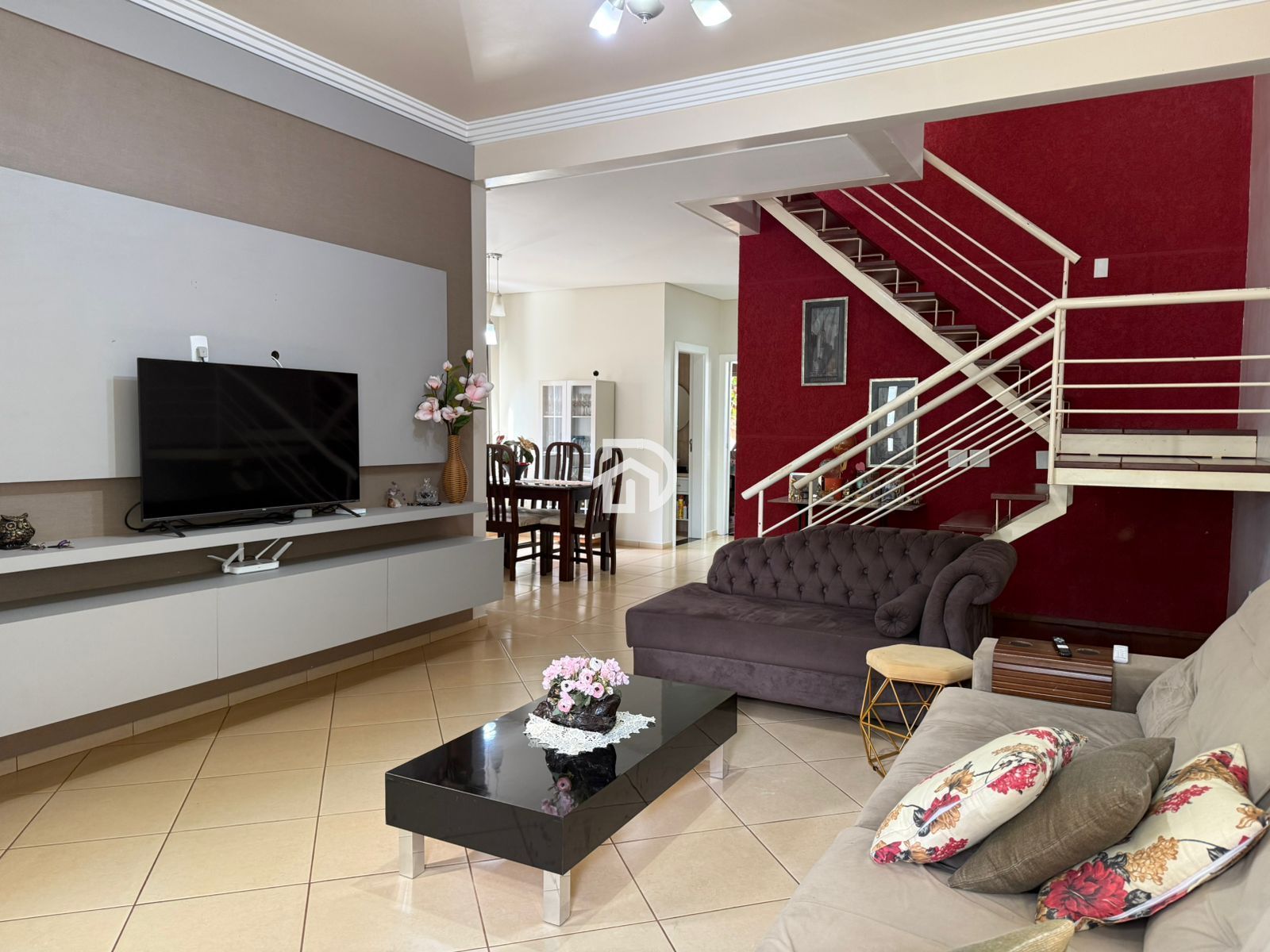 Triplex por R$1.100.000 na Av. São Paulo em Santa Helena-PR