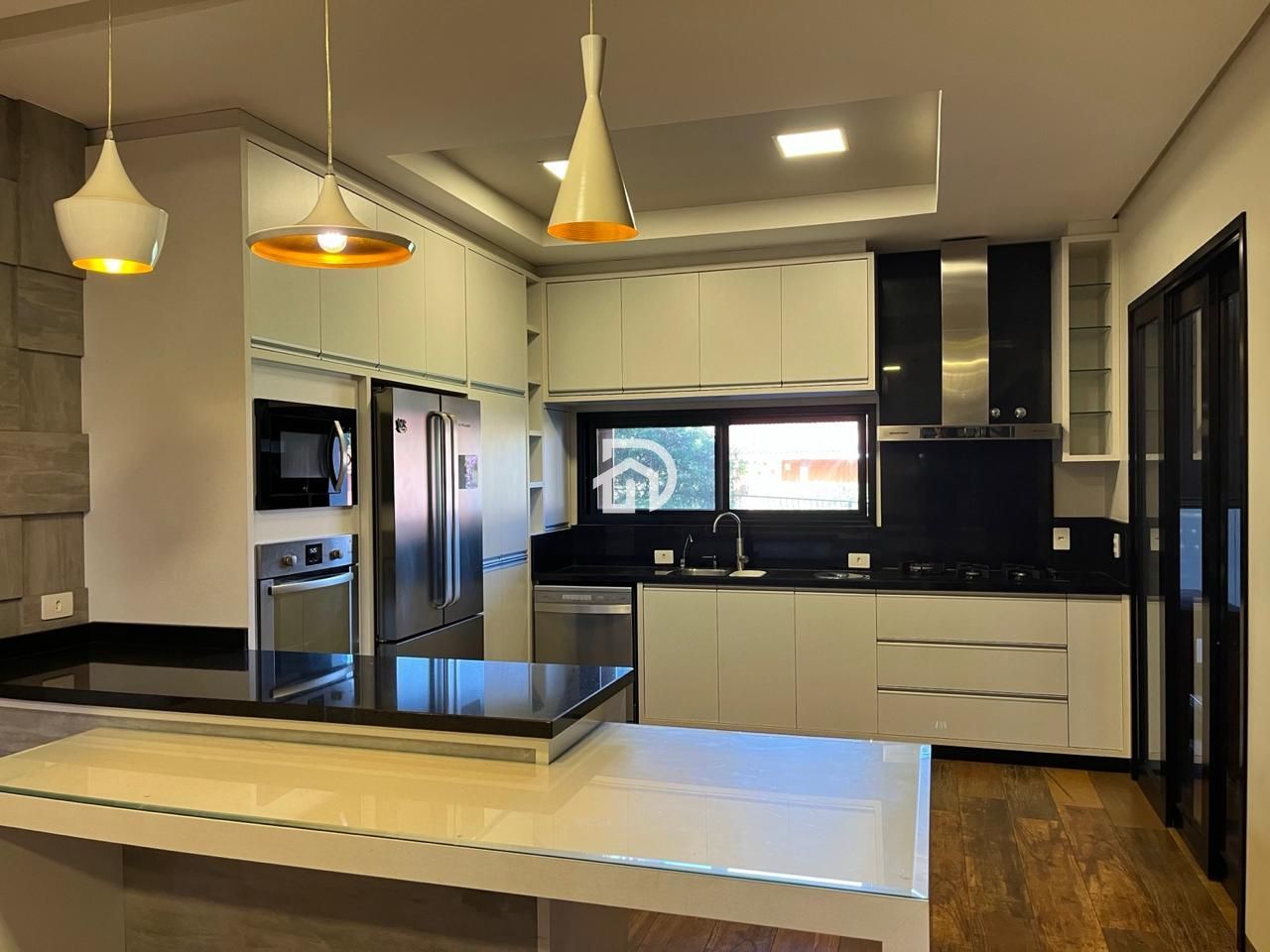 Casa nas Marinas por R$1.800.000 em Santa Helena