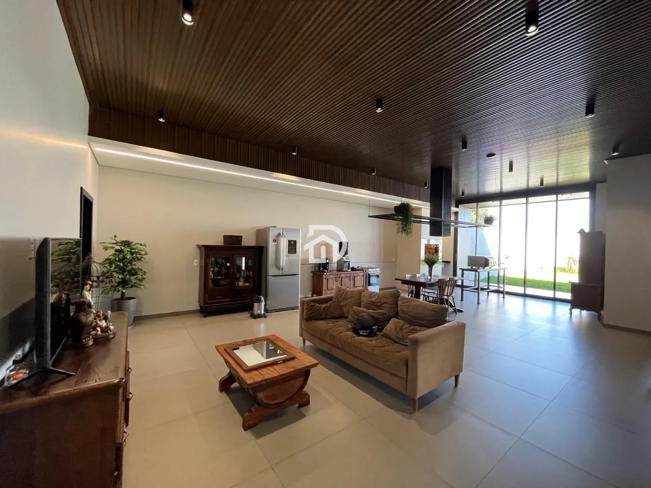 Casa com 3 Dormitórios à venda, 322 m² por R$ 1.700.000,00 Casa com 3 Dormitórios à venda, 322 m² por R$ 1.700.000,00