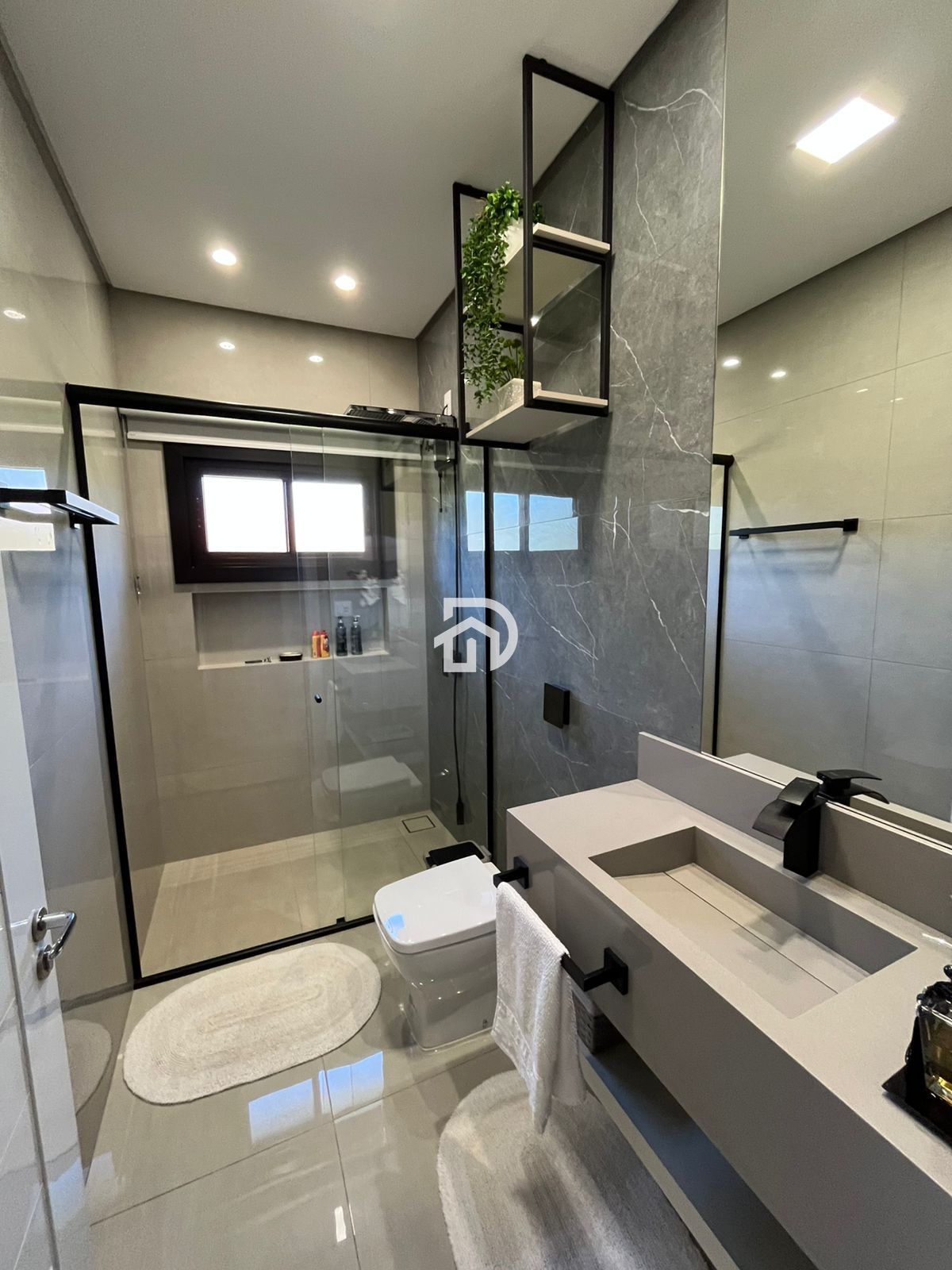 Esplêndida Casa nas Marinas por R$2.800.000