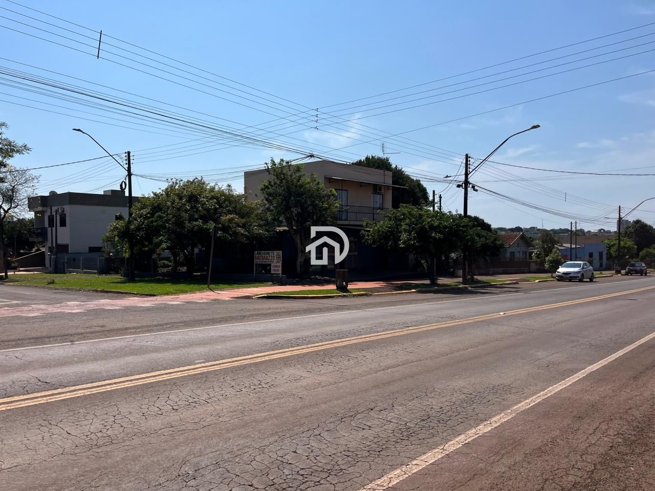 Prédio Comercial com Lanchonete a Venda na Angelo Cattani