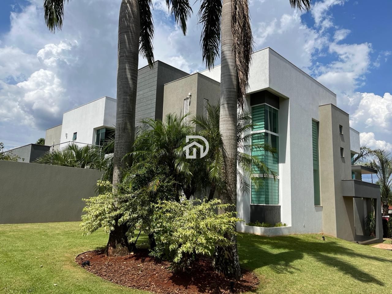 Casa com 562m² na Rua Mato Grosso