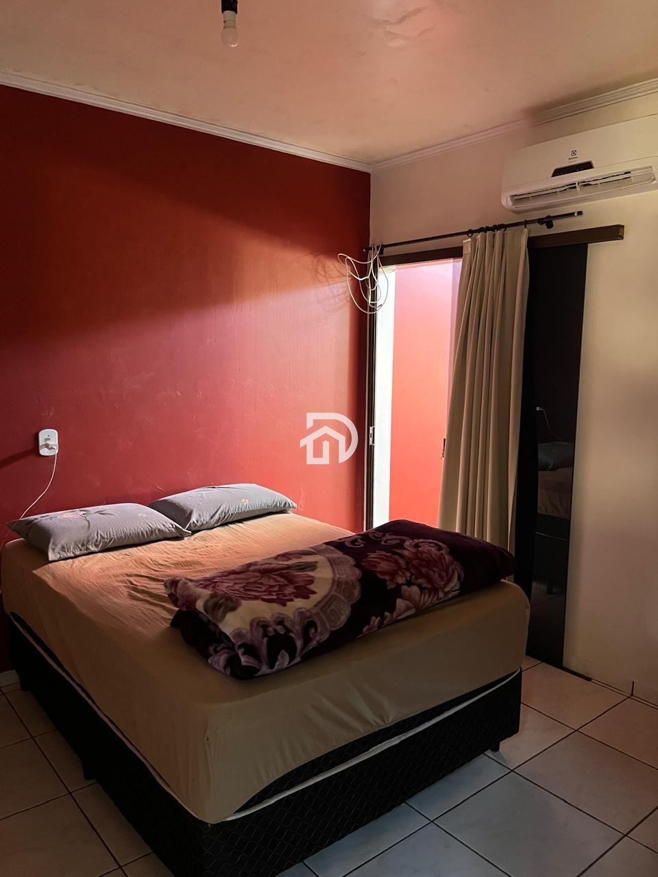 Casa por R$300.000 no na rua santo antônio em santa helena-p