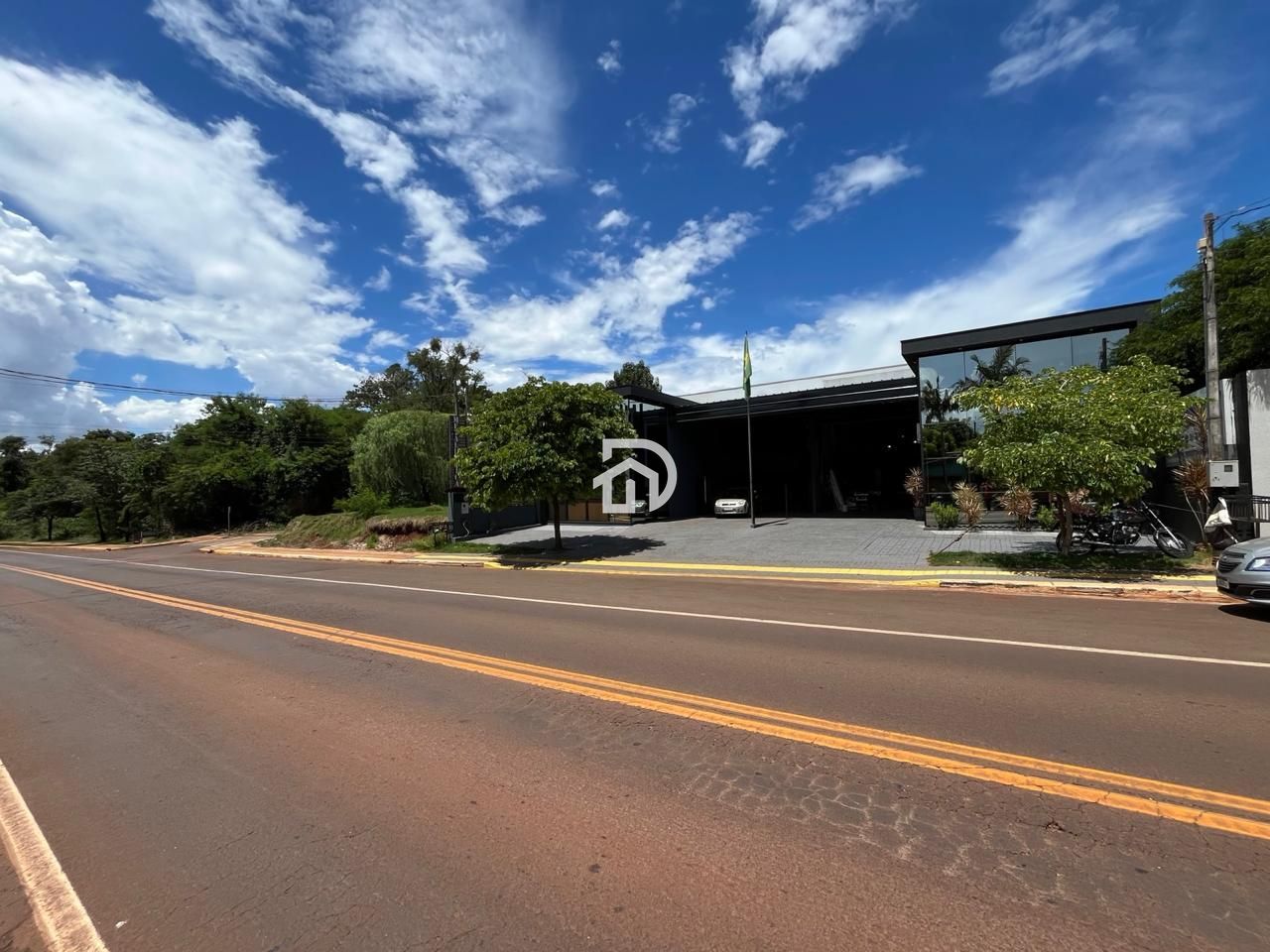 Barracão Industrial na Angelo Cattani por R$1.290.000
