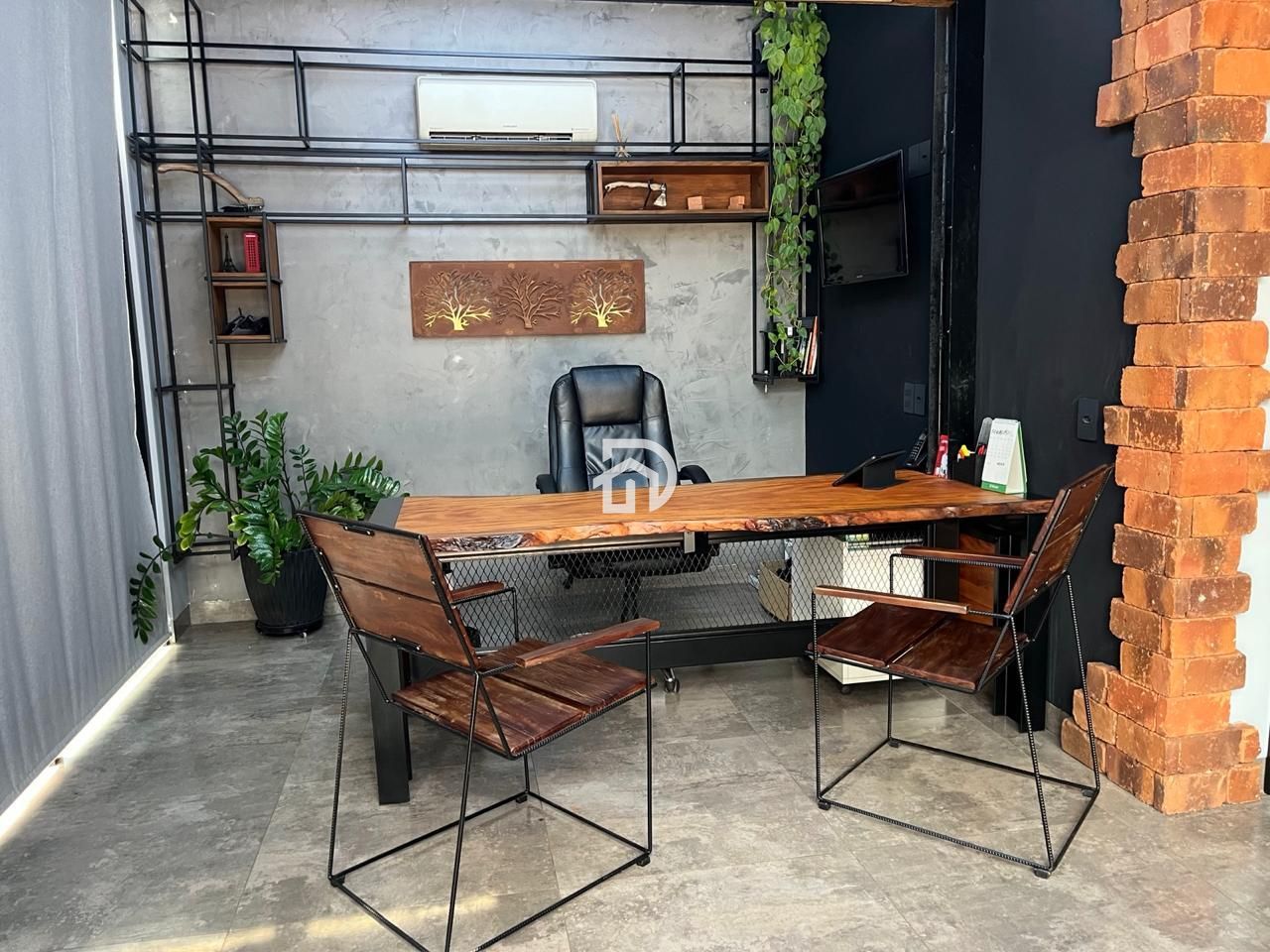 Barracão Industrial na Angelo Cattani por R$1.290.000