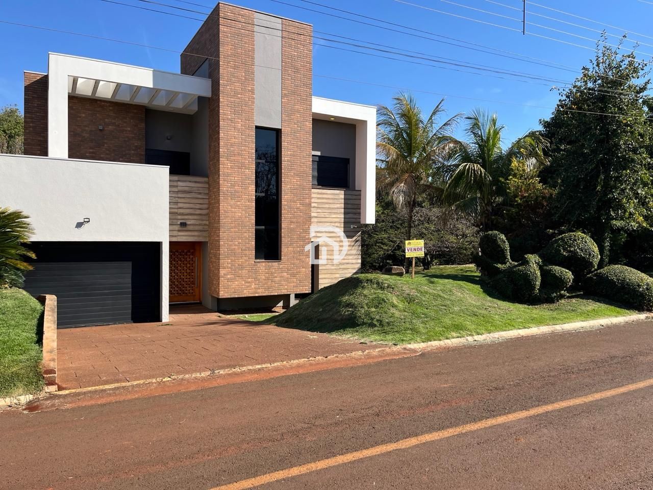 Casa nas Marinas por R$1.800.000 em Santa Helena