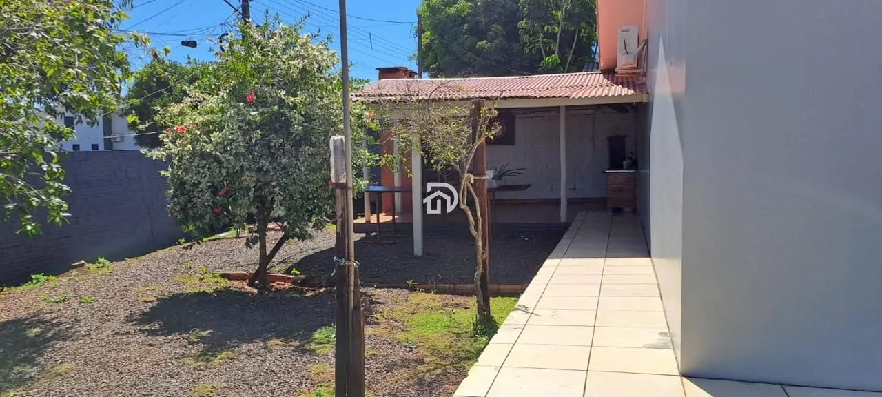 Casa com 1 Dormitórios à venda, 175 m² por R$ 650.000,00 Casa com 1 Dormitórios à venda, 175 m² por R$ 650.000,00