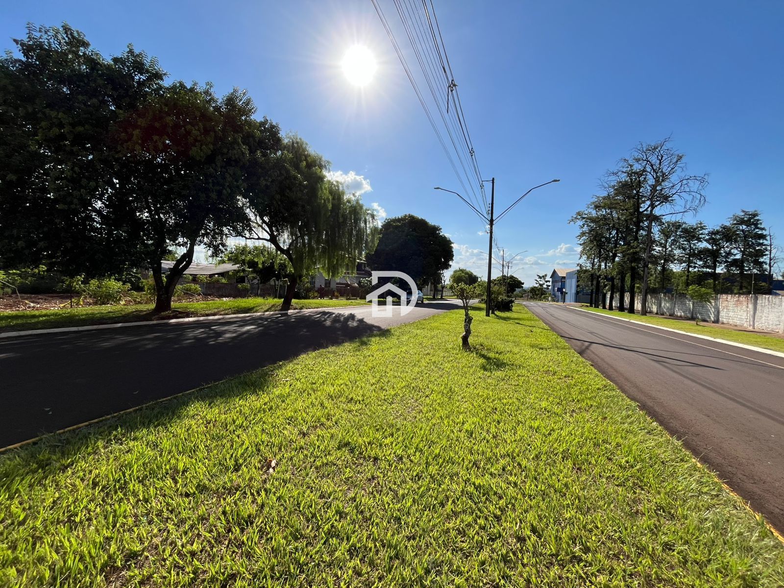 Terreno na av. Curitiba por R$490.000