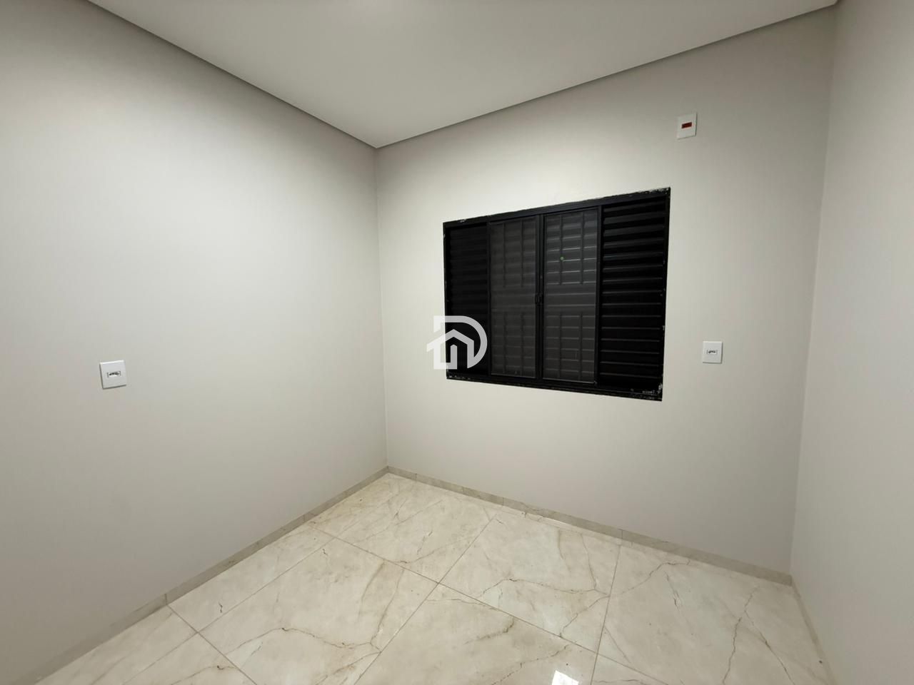Casa nova por R$1.100.000 no verona em santa helena - pr
