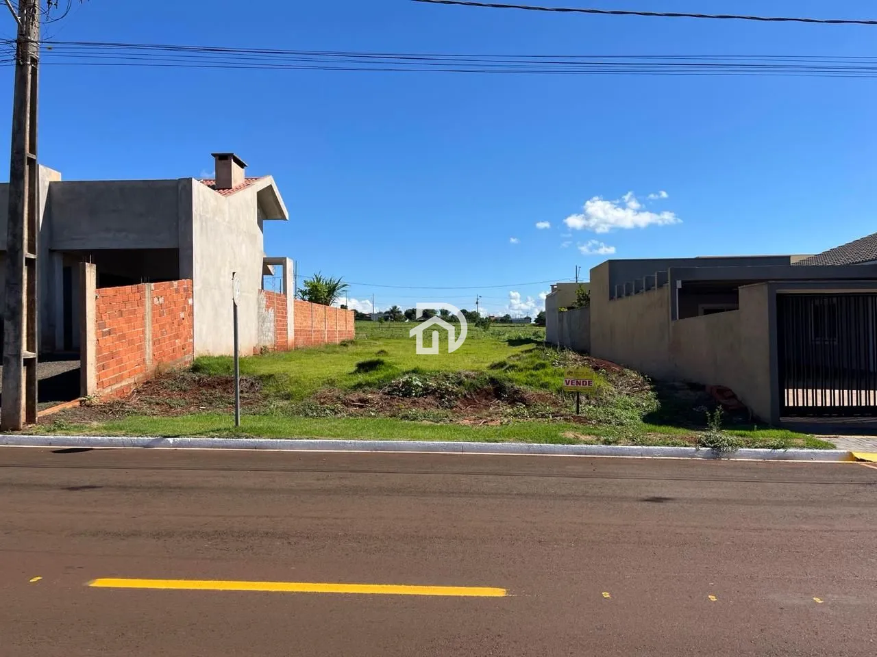 Terreno/Lote à venda  no Cidade Alta - Santa Helena, PR. Imóveis