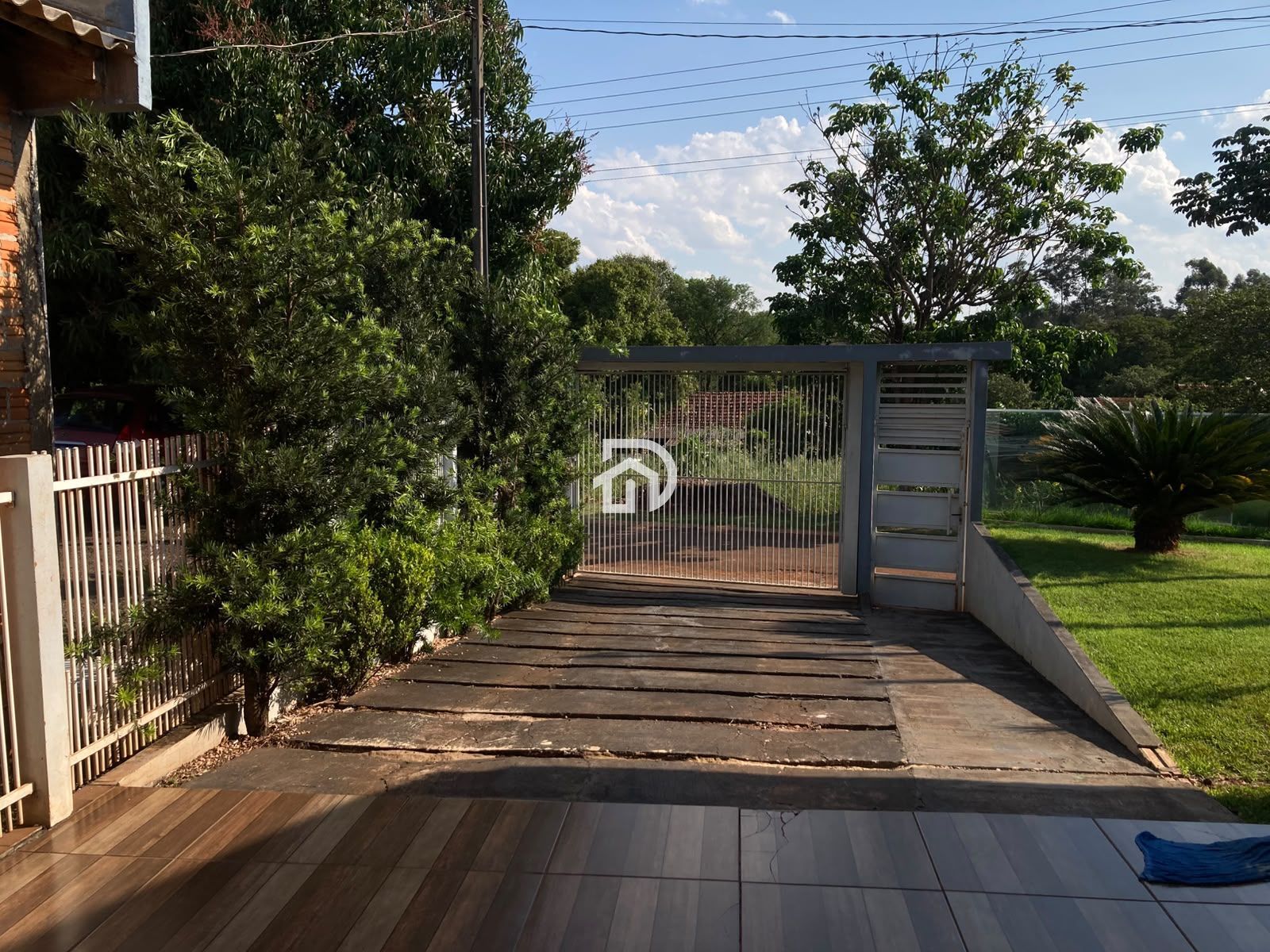Casa com 3 Dormitórios à venda, 81 m² por R$ 380.000,00 Casa com 3 Dormitórios à venda, 81 m² por R$ 380.000,00