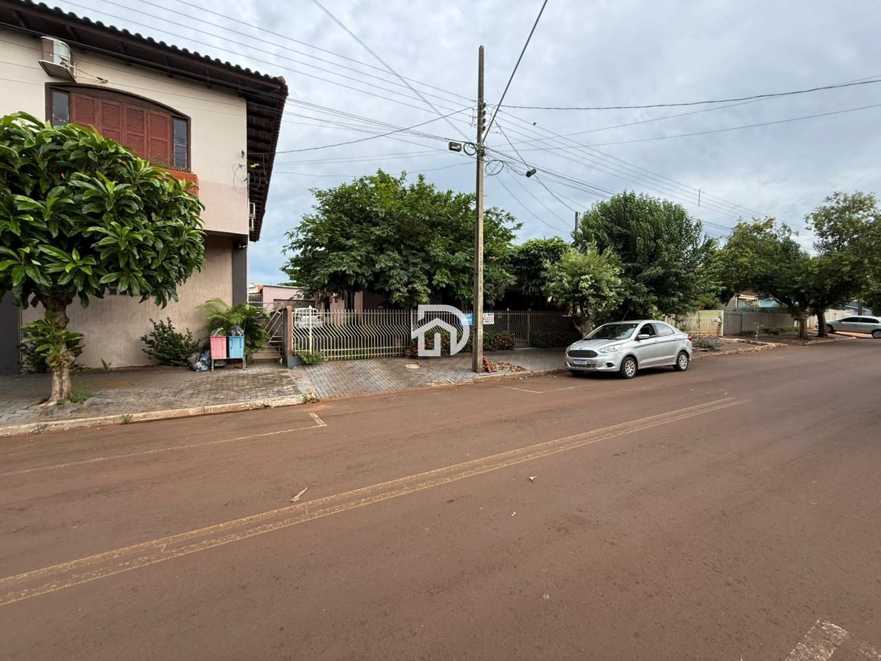 Casa a Venda na Rua do Bosque Bairro Centro em Missal - PR