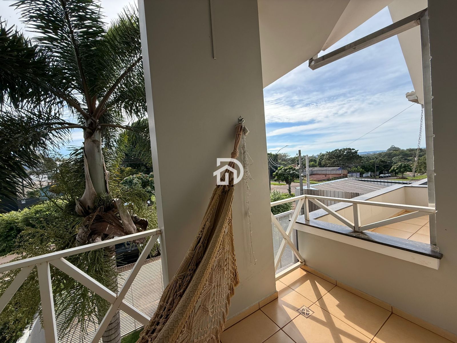 Triplex por R$1.100.000 na Av. São Paulo em Santa Helena-PR