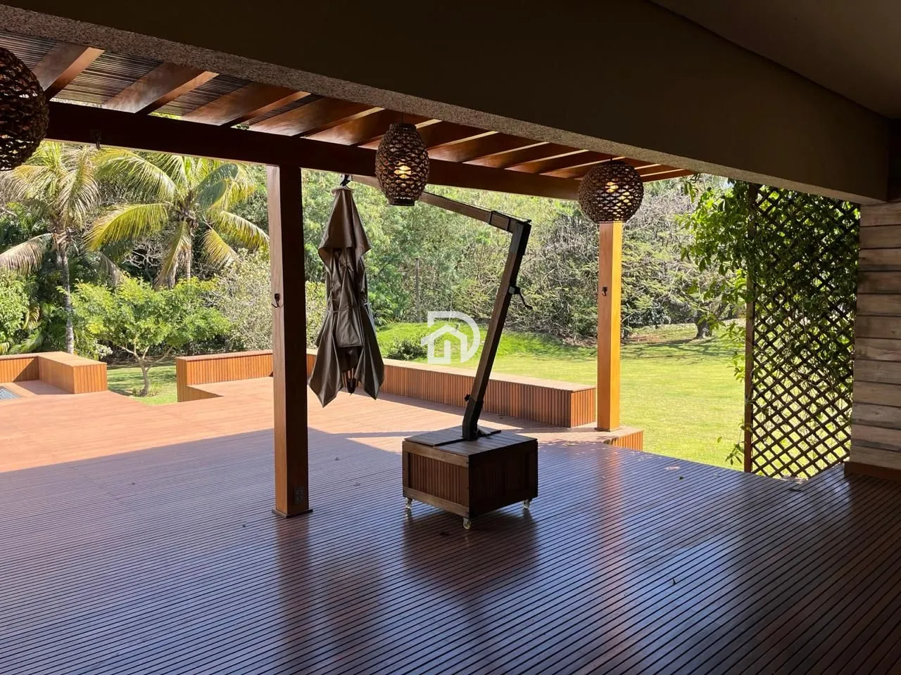 Casa com 3 Dormitórios à venda, 284 m² por R$ 1.800.000,00 Casa com 3 Dormitórios à venda, 284 m² por R$ 1.800.000,00