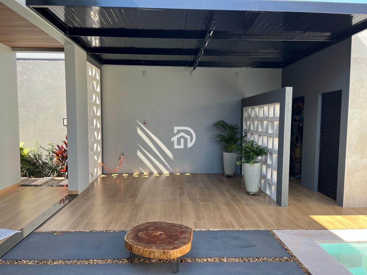 Excelente Casa Nova em Sub-Sede por R$980.000