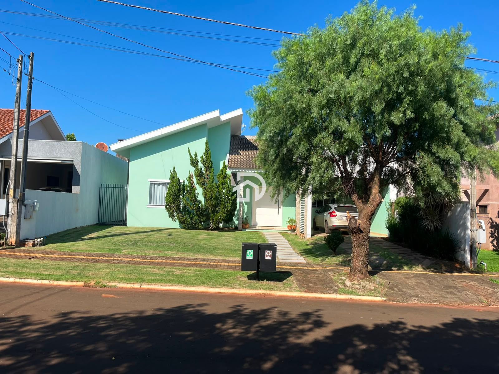 Casa por R$550.000 no Santa Cecília em Santa Helena-PR