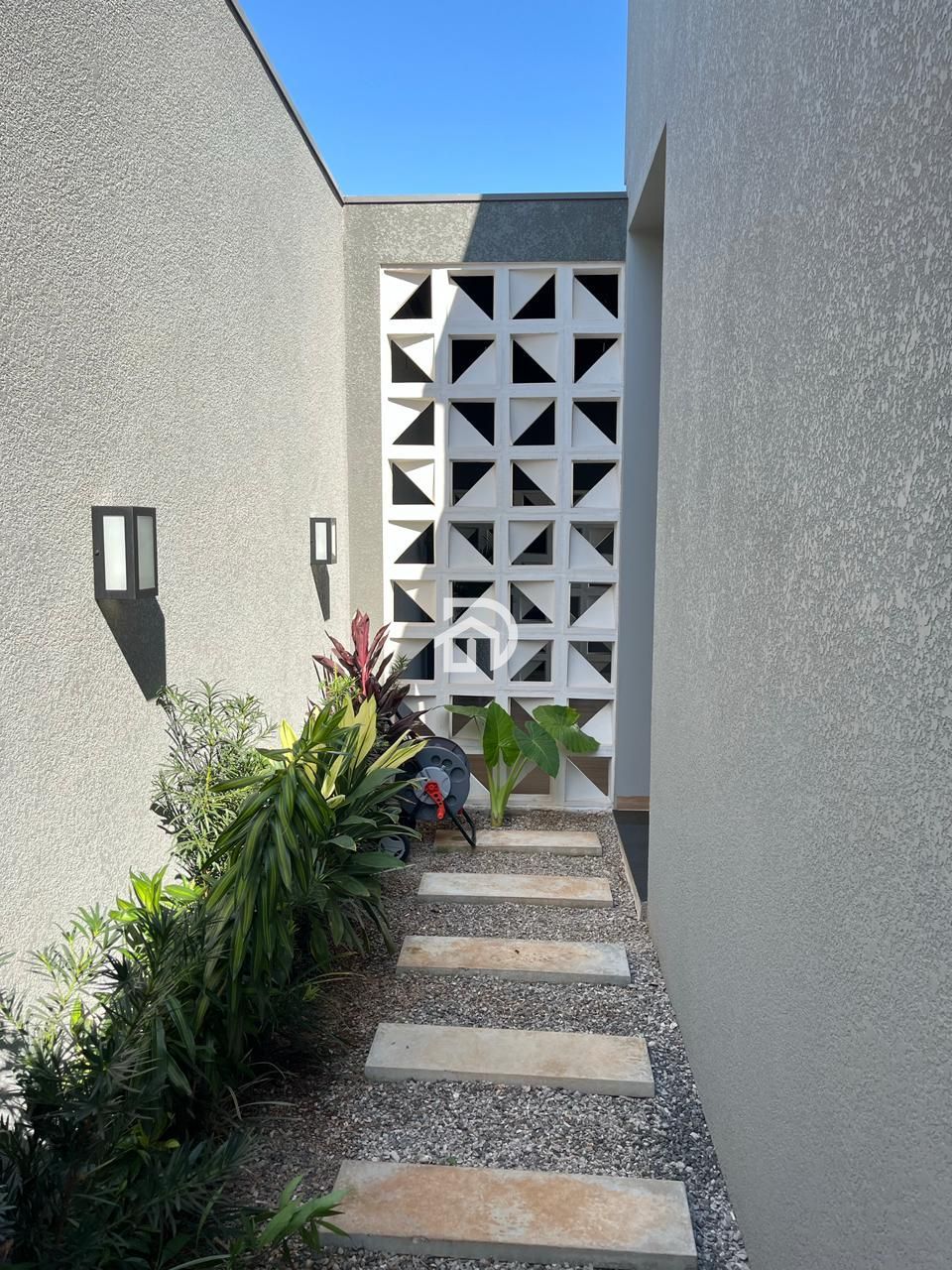 Excelente Casa Nova em Sub-Sede por R$980.000
