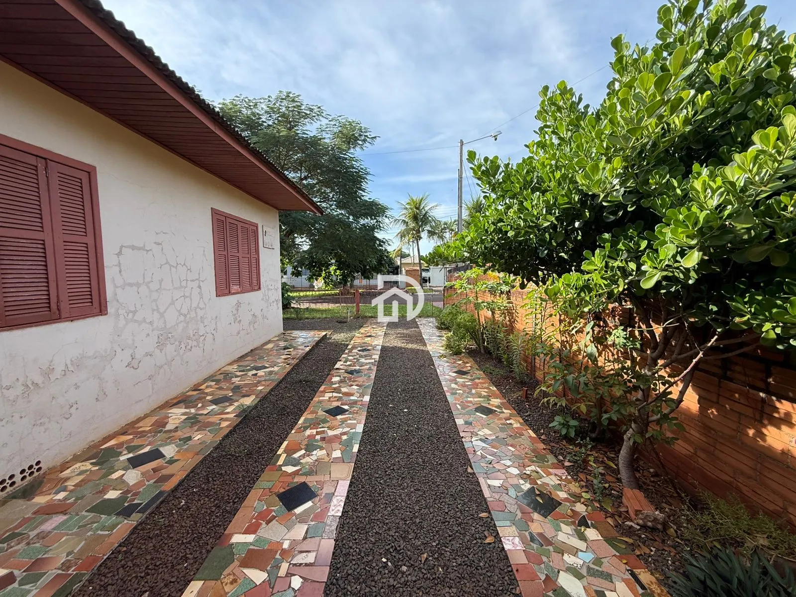 Casa com 3 Dormitórios à venda, 159 m² por R$ 400.000,00 Casa com 3 Dormitórios à venda, 159 m² por R$ 400.000,00