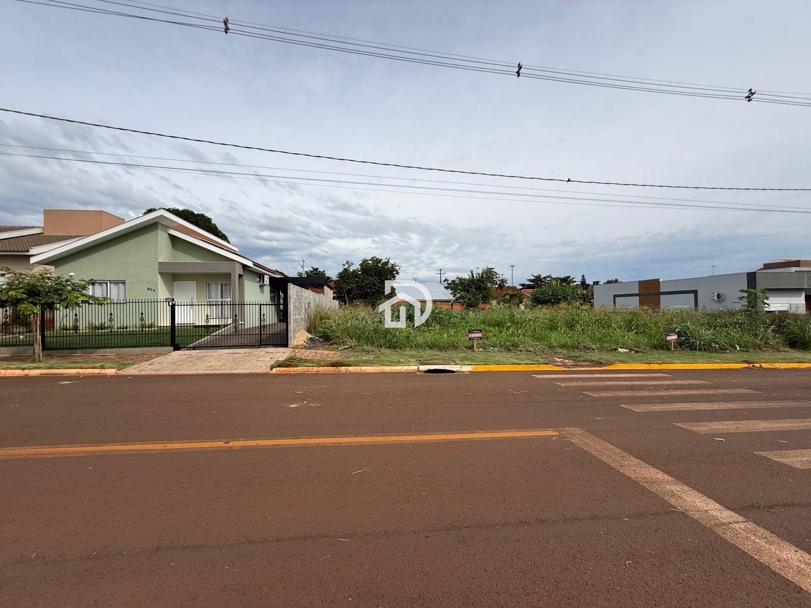 Terreno/Lote à venda  no Cidade Alta - Santa Helena, PR. Imóveis