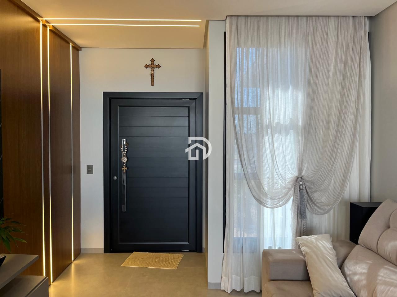 Excelente Casa Nova em Sub-Sede por R$980.000