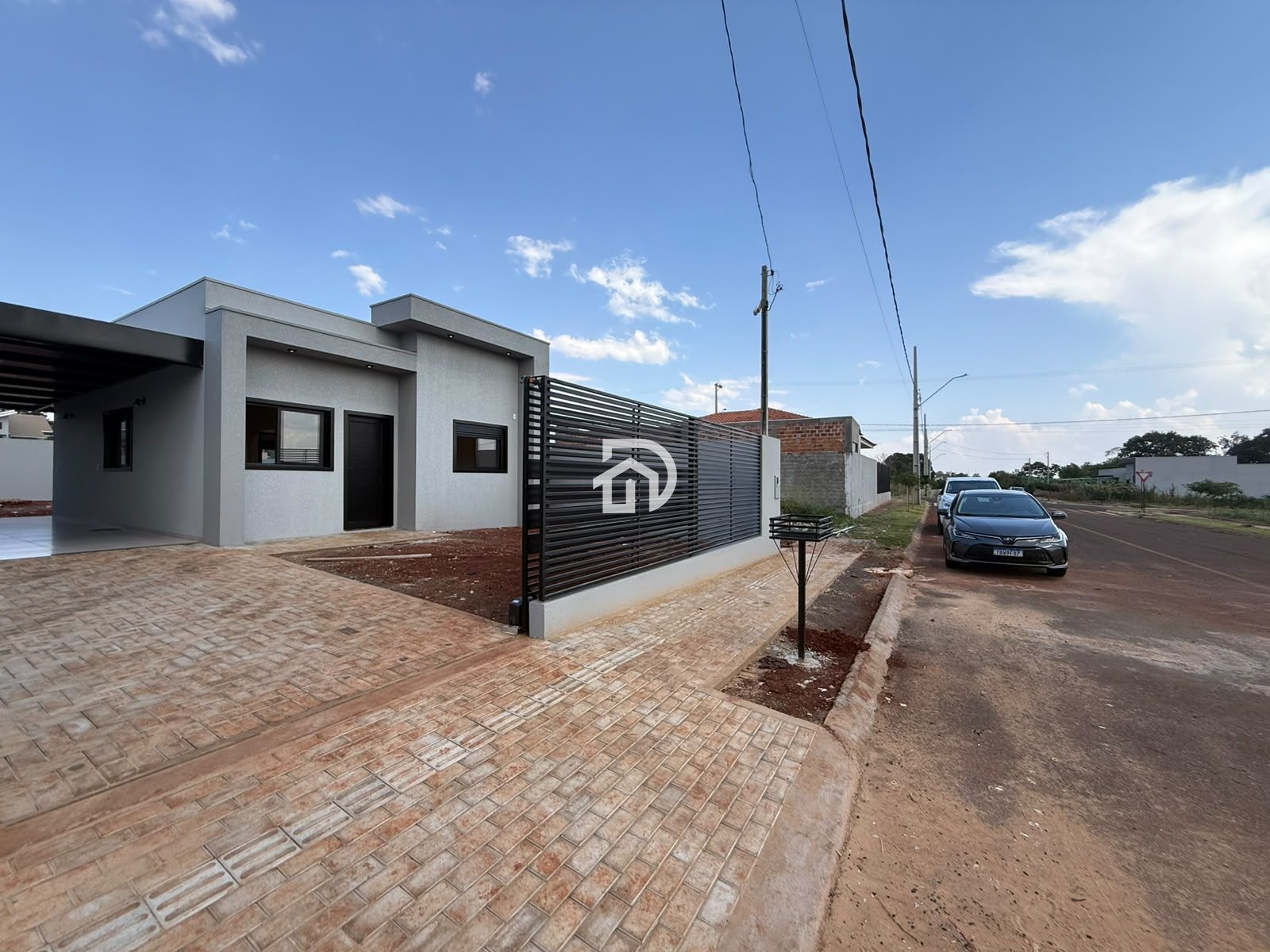 Casa com 2 Dormitórios à venda, 99 m² por R$ 550.000,00 Casa com 2 Dormitórios à venda, 99 m² por R$ 550.000,00