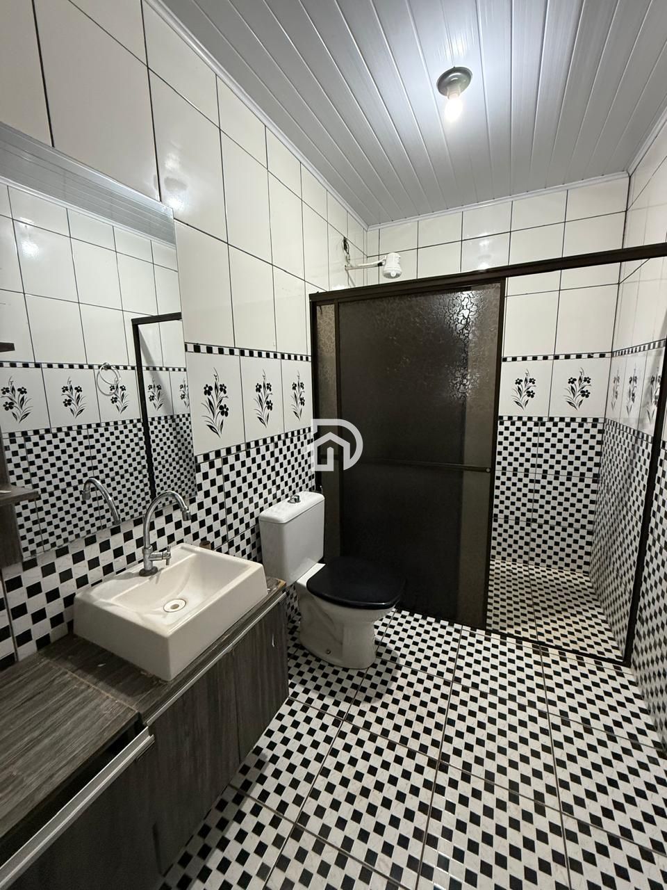 Casa com 3 Dormitórios à venda, 127 m² por R$ 480.000,00 Casa com 3 Dormitórios à venda, 127 m² por R$ 480.000,00
