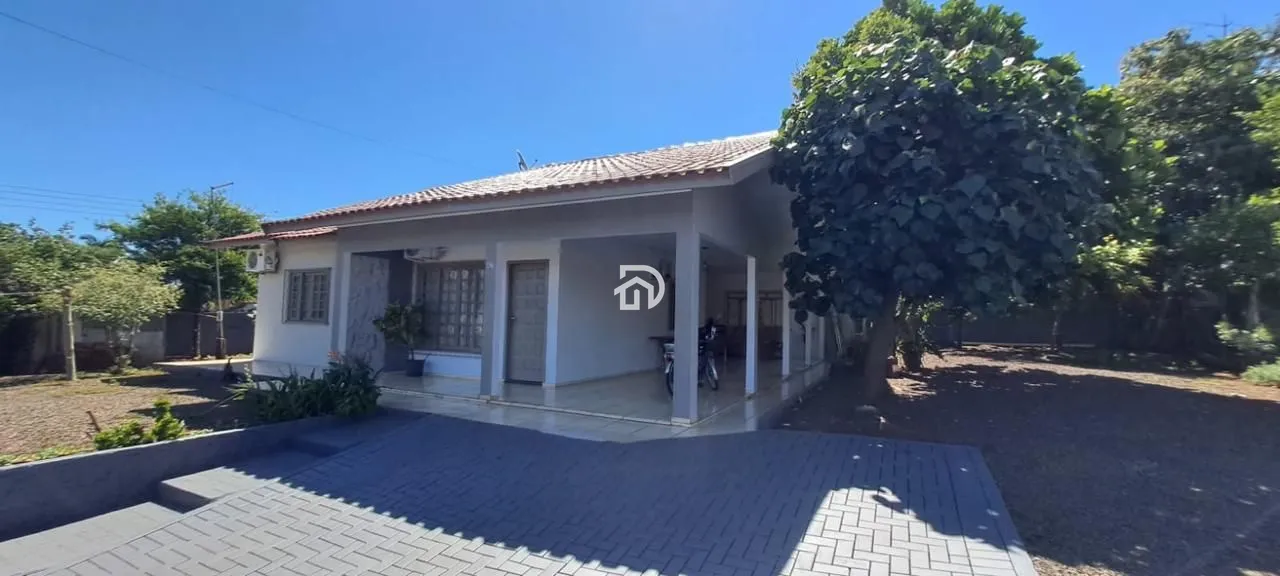 Casa à venda  no Centro - Santa Helena, PR. Imóveis