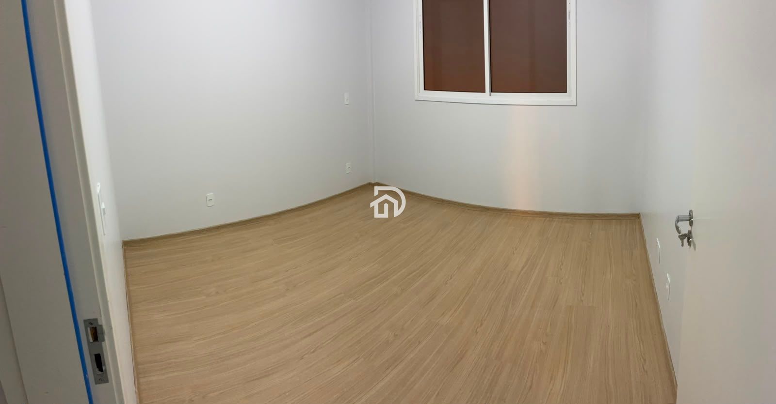 Apartamento com 2 Dormitórios à venda, 81 m² por R$ 450.000,00 Apartamento com 2 Dormitórios à venda, 81 m² por R$ 450.000,00