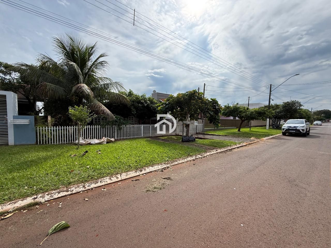 Casa a venda no centro de santa helena-pr