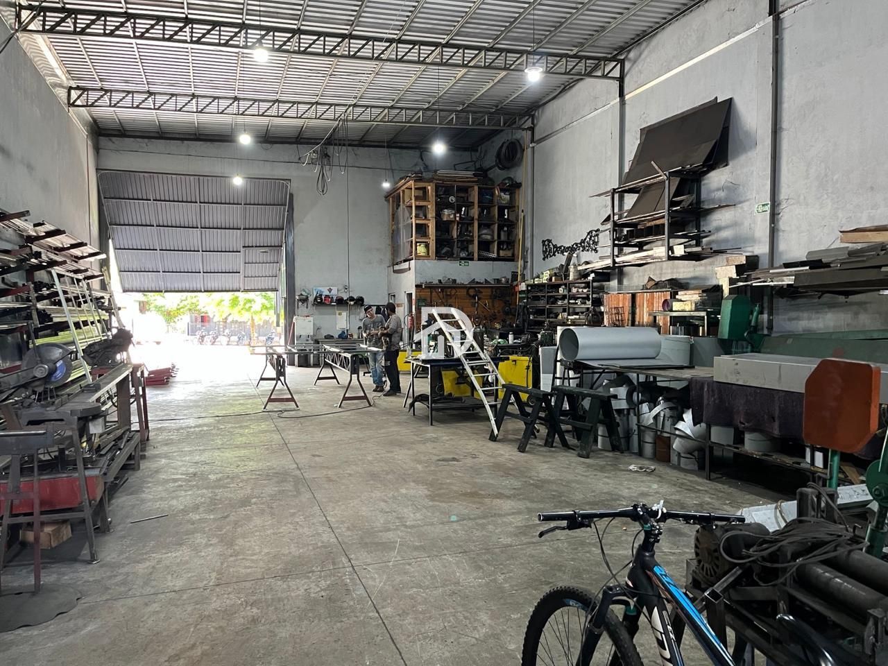 Barracão industrial na angelo cattani por R$1.290.000