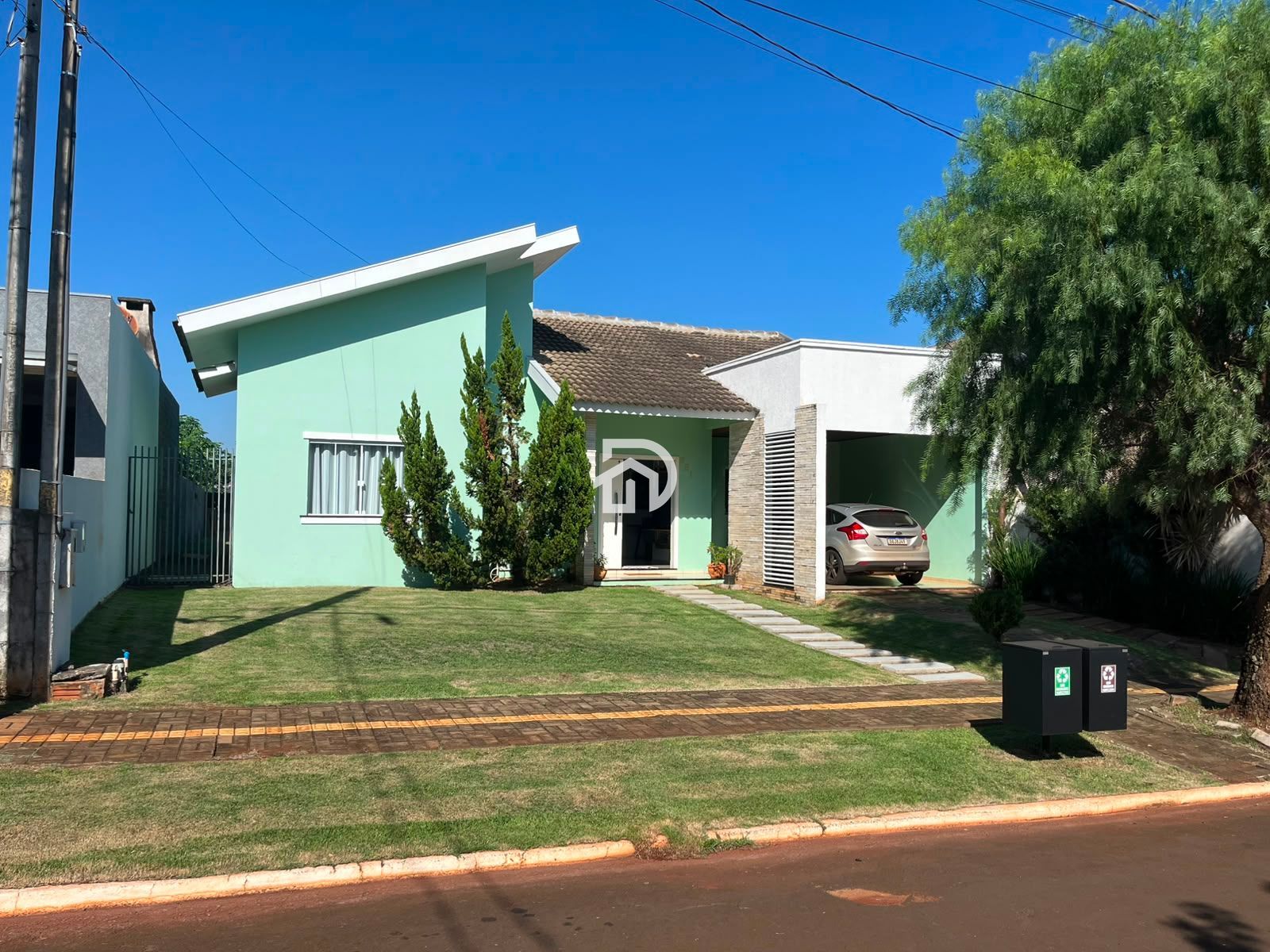 Casa por R$550.000 no Santa Cecília em Santa Helena-PR