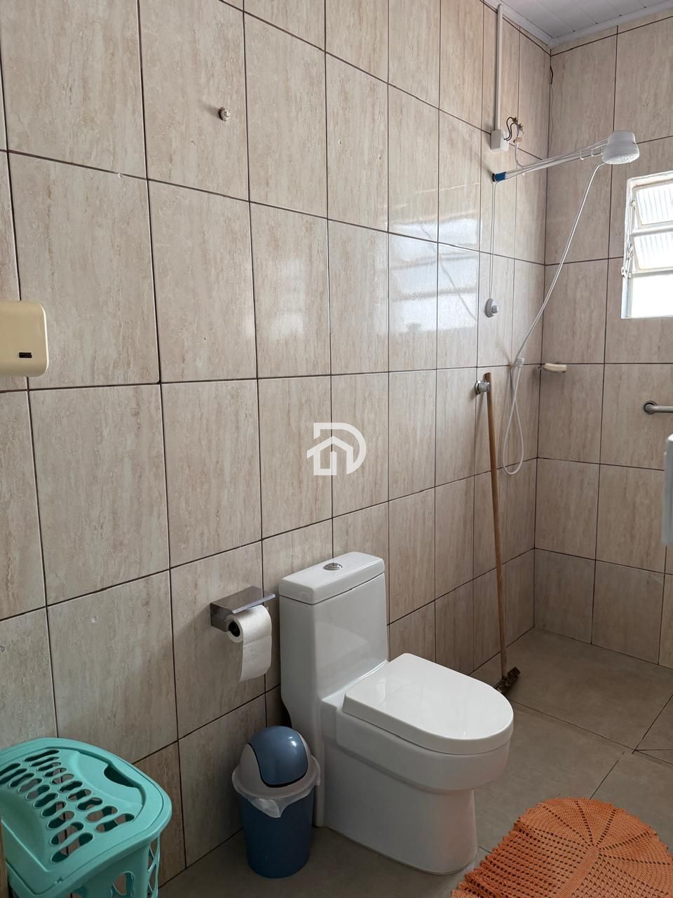 Casa com Edícula no Centro a Venda em Santa Helena-PR