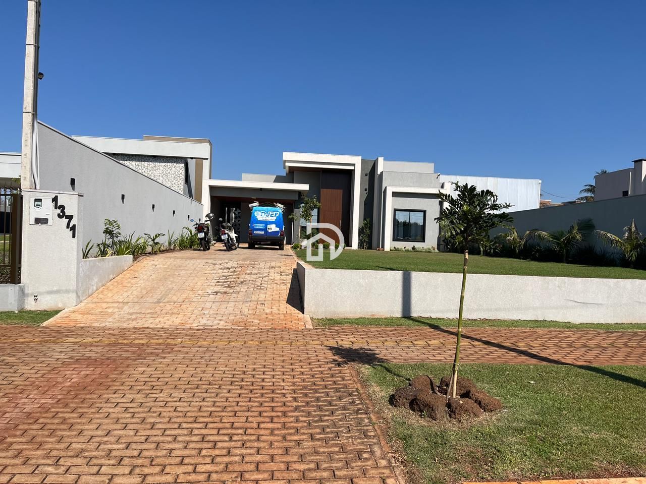 Excelente casa nova em sub-sede por R$980.000