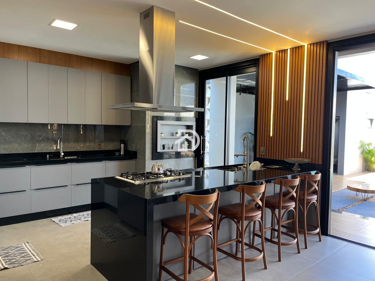 Excelente Casa Nova em Sub-Sede por R$980.000