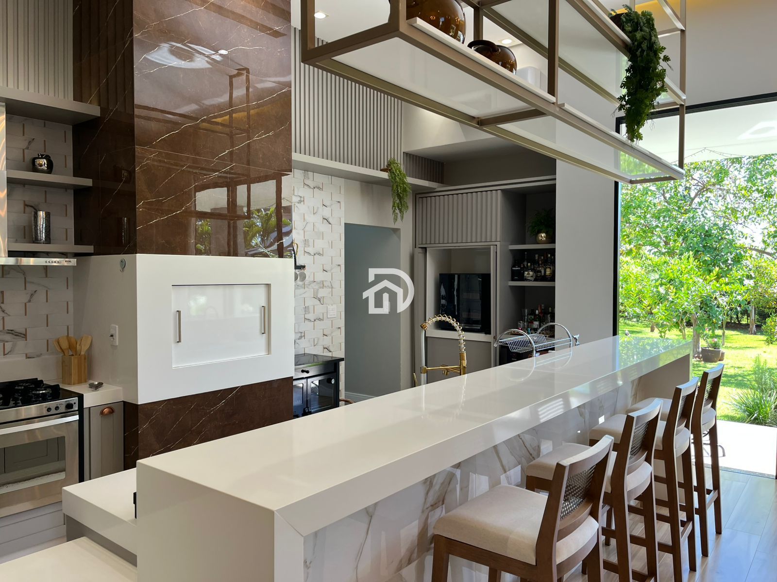 Esplêndida Casa nas Marinas por R$2.800.000