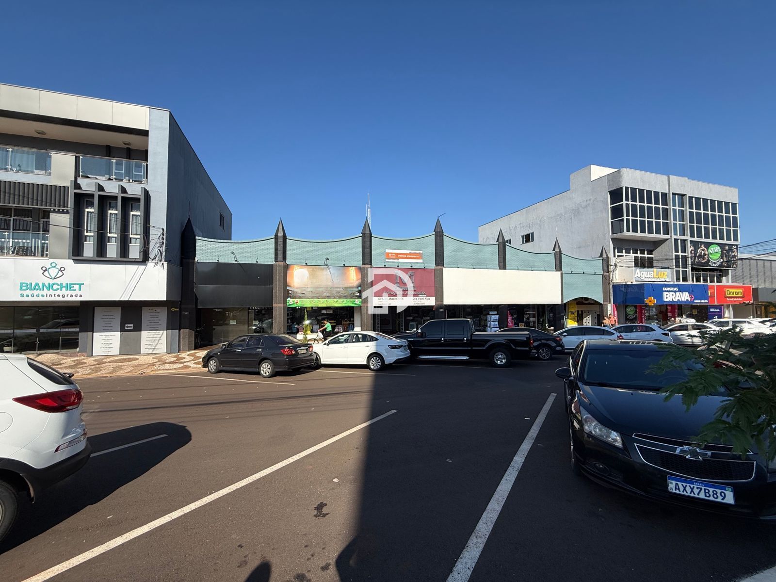 Prédio Comercial com 13 Salas a Venda em Santa Helena-PR