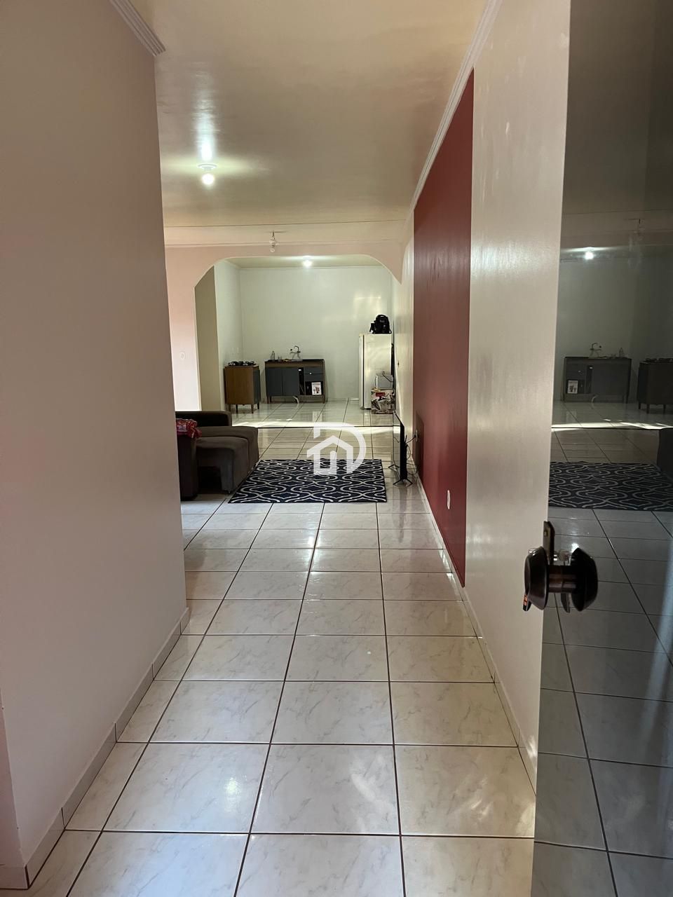 Casa por R$300.000 no na Rua Santo Antônio em Santa Helena-PR