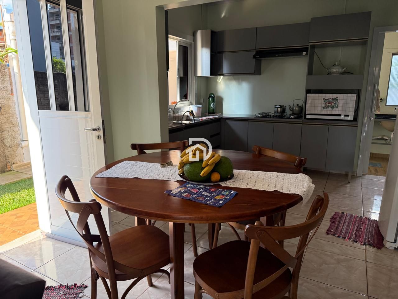 Casa com 3 Dormitórios à venda, 188 m² por R$ 1.150.000,00 Casa com 3 Dormitórios à venda, 188 m² por R$ 1.150.000,00