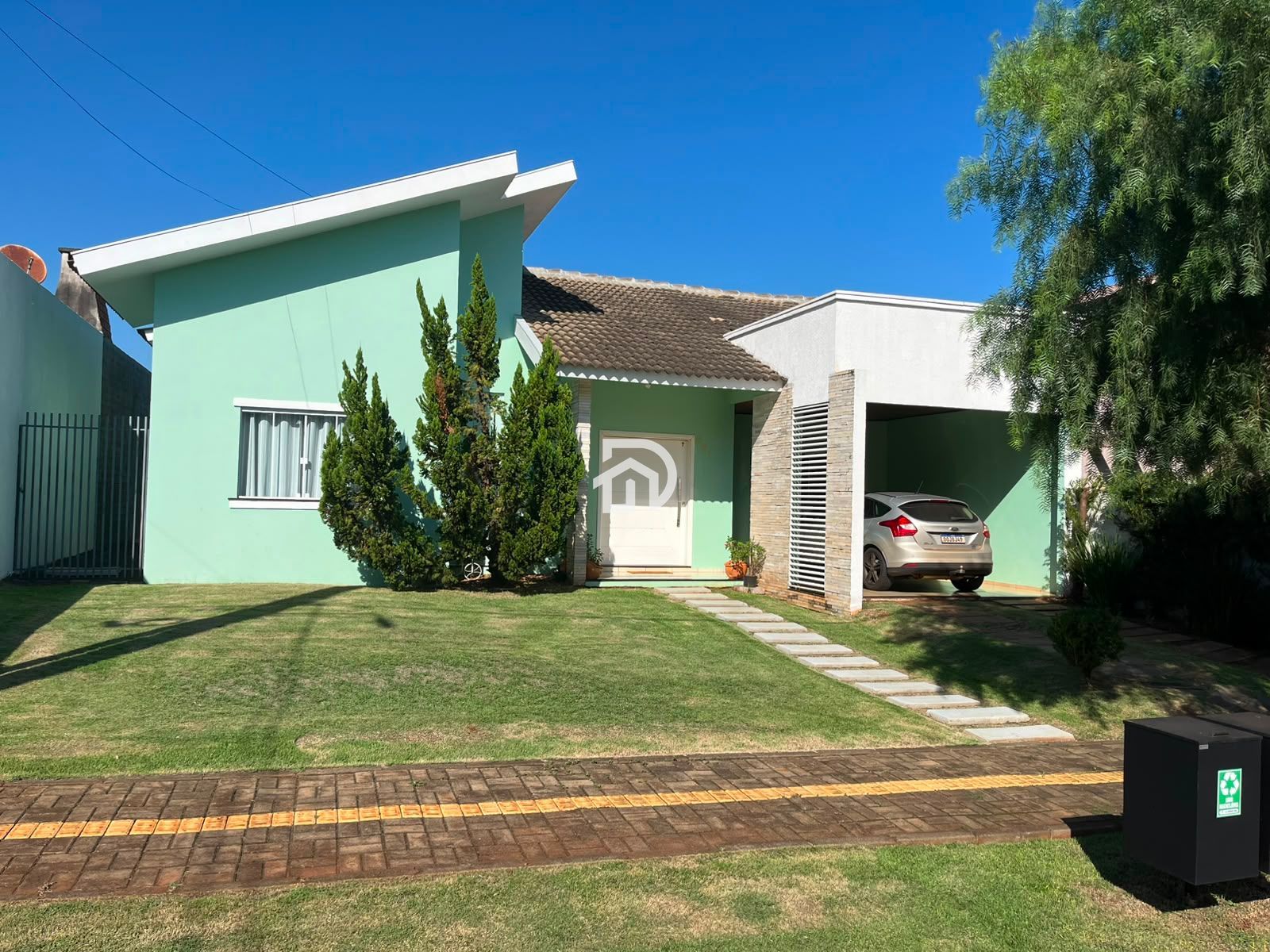 Casa por R$550.000 no Santa Cecília em Santa Helena-PR