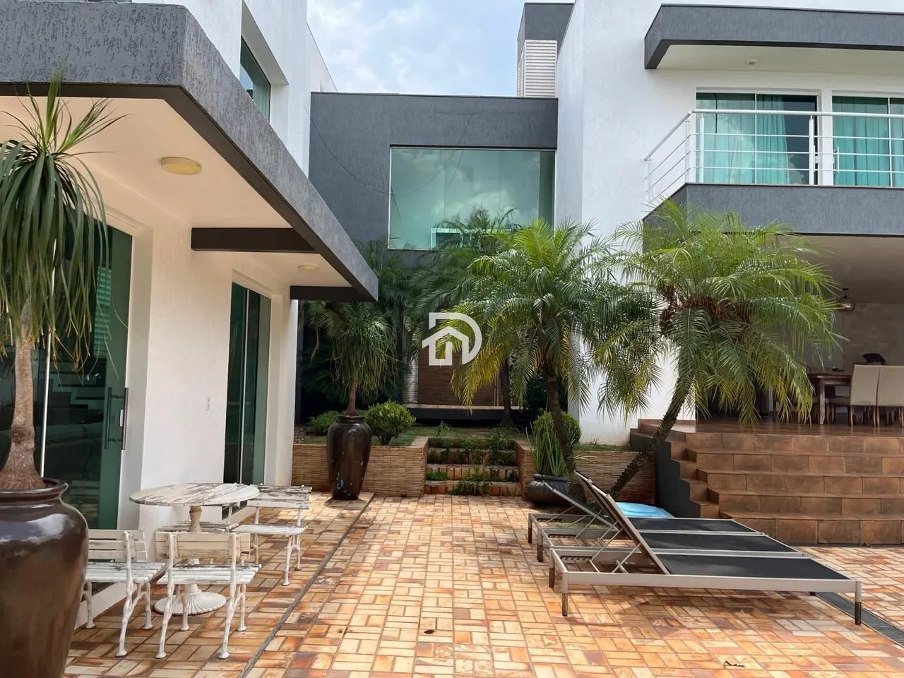 Casa com 3 Dormitórios à venda, 562 m² por R$ 4.000.000,00 Casa com 3 Dormitórios à venda, 562 m² por R$ 4.000.000,00