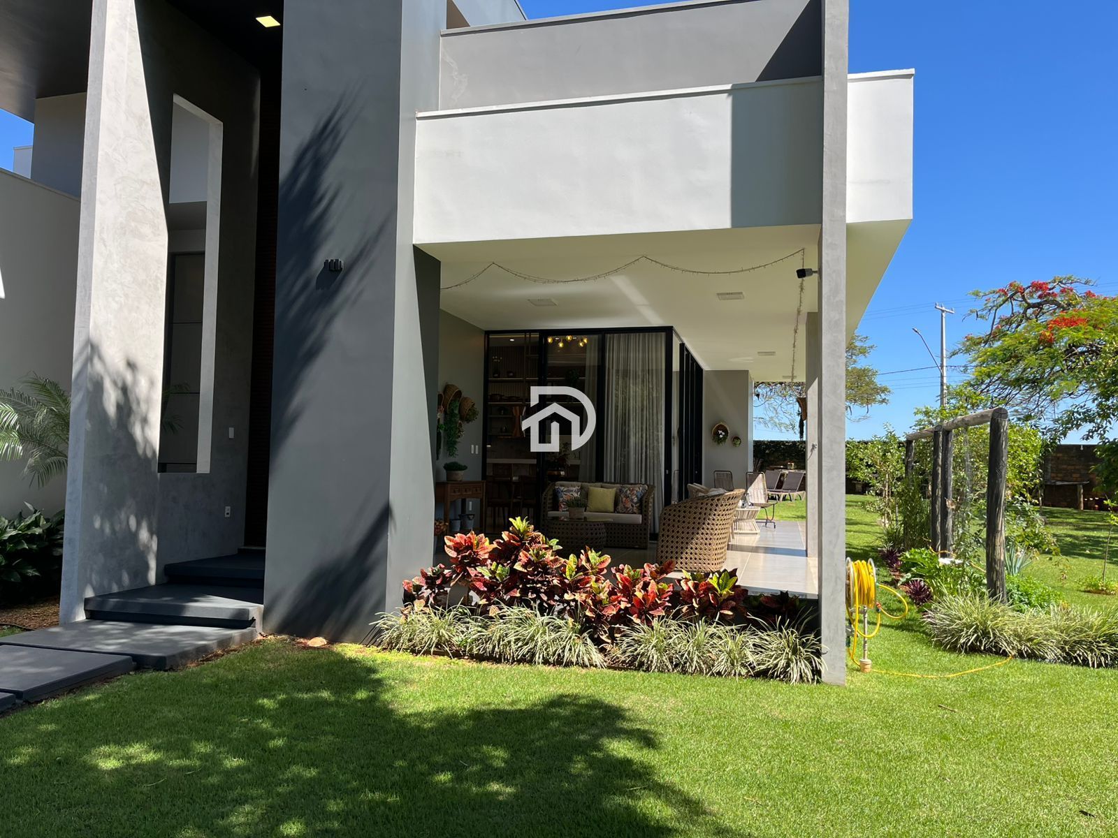 Esplêndida Casa nas Marinas por R$2.800.000