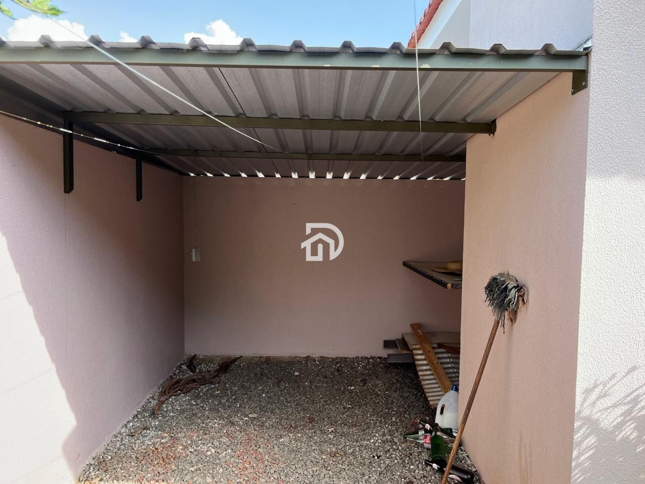Casa semi-nova em santa helena por R$550.000
