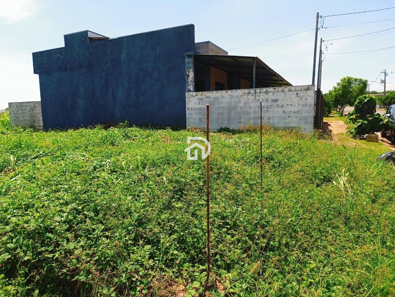 3 Casas + Esquina por R$750.000