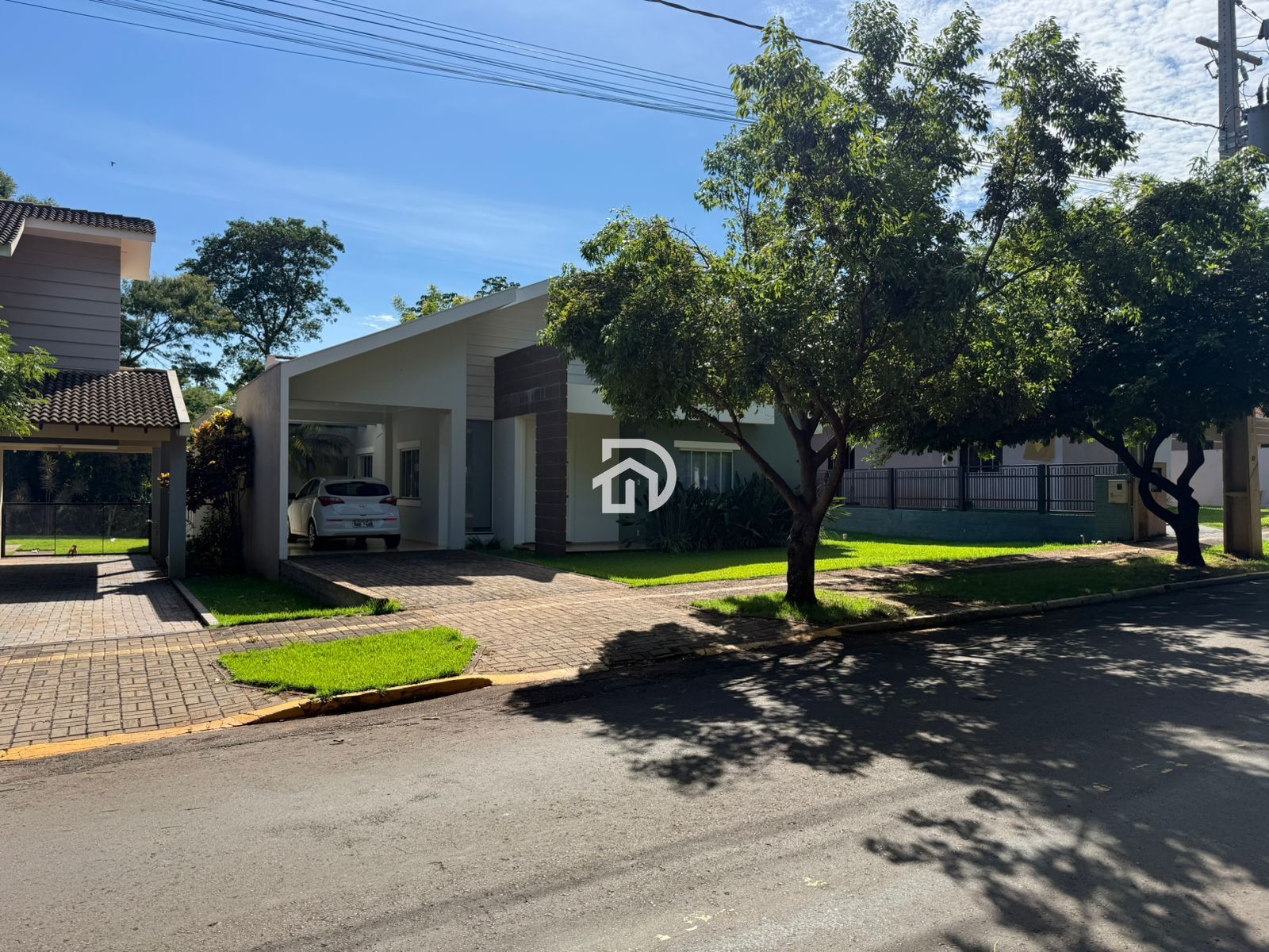 Casa por R$650.000 no Interlagos a Venda em Santa Helena-PR