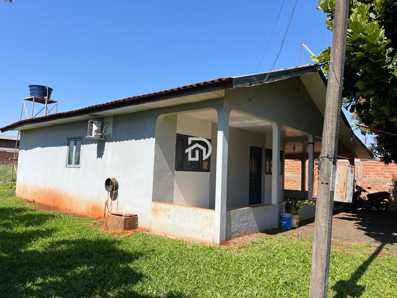 Casa por R$400.000 com 120m² na Moreninha