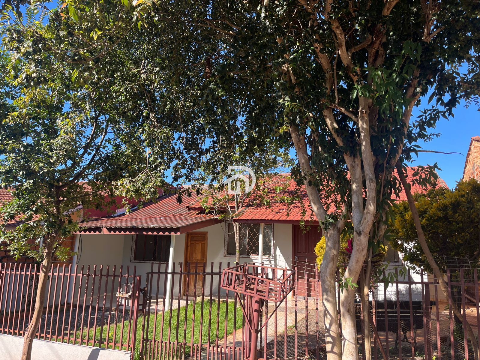 Casa a Venda por R$250.000 em Santa Helena-PR