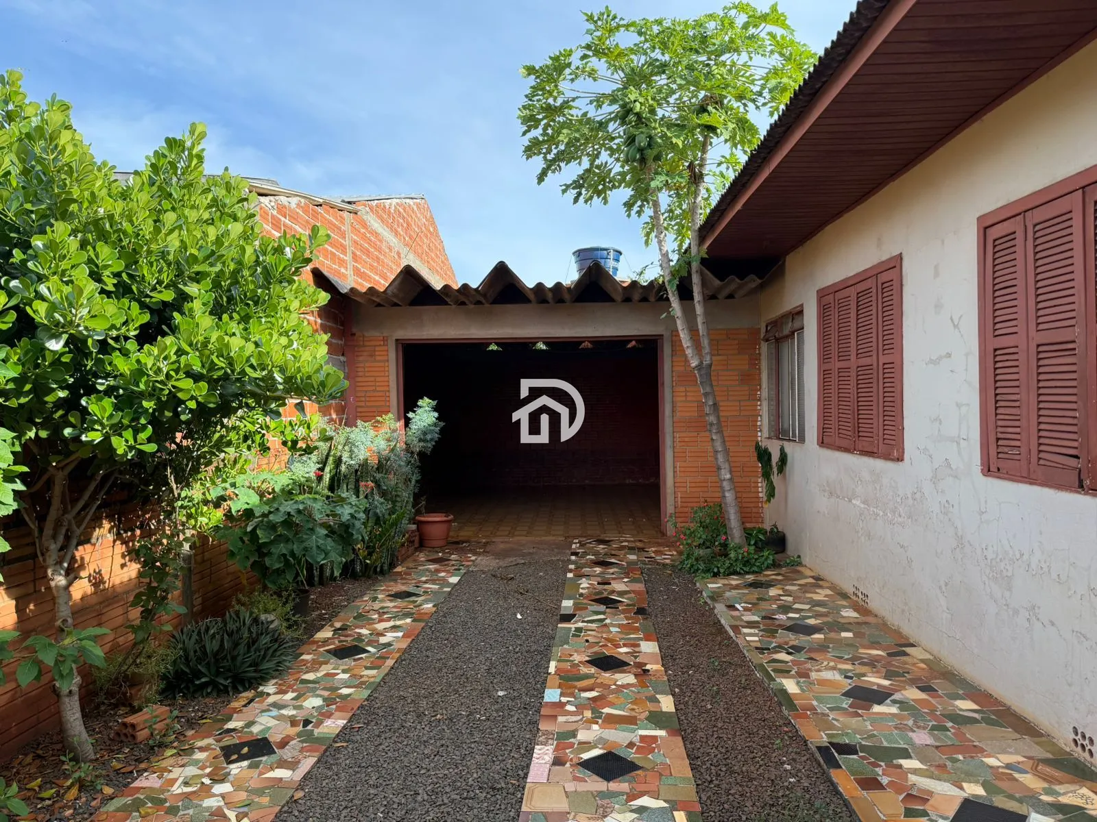 Casa com 3 Dormitórios à venda, 159 m² por R$ 400.000,00 Casa com 3 Dormitórios à venda, 159 m² por R$ 400.000,00